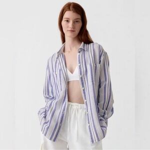 GAP Blue and White Striped Crinkle Gauze Big Shirt Size XS